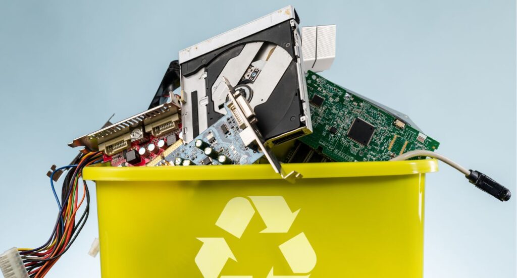 Mindful Decluttering & Disposal